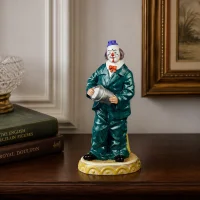 Винтажная английская фарфоровая статуэтка Клоун Royal Doulton HN3275 Will He, Won't He?