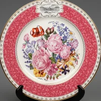 Тарелка винтажная фарфоровая декоративная Цветы Розы Букет Англия Royal Doulton Chelsea Flower Show Plate Prince of Wales Chelsea Bouquet 1988