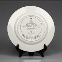 Тарелка винтажная фарфоровая декоративная Цветы Розы Букет Англия Royal Doulton Chelsea Flower Show Plate Britannia Bouquet 1999