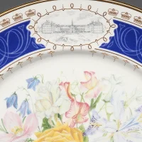 Тарелка винтажная фарфоровая декоративная Цветы Букет Англия Queen's China Chelsea Flower Show Plate Chelsea Coronation Bouquet 1993