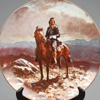 Винтажная фарфоровая декоративная тарелка Индеец на лошади США Fairmont Fine China Indian Scout Olaf Wieghorst