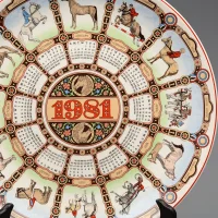 Тарелка винтажная декоративная Лошади Календарь Англия Wedgwood Horses Calendar Plate Eleventh Series 1981