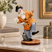 Винтажная фарфоровая статуэтка Клоун Англия Royal Doulton HN2890 The Clown