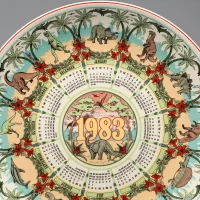 Тарелка винтажная декоративная Динозавры Календарь Англия Wedgwood The Age of Reptiles Calendar Plate Thirteenth Series 1983