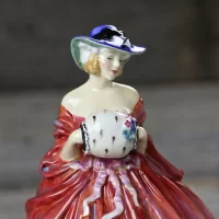 Винтажная фарфоровая статуэтка Англия Royal Doulton Genevieve