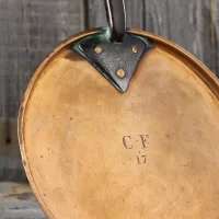 Антикварная английская медная крышка для кастрюли C.F.17