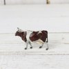 Тридцать винтажных английских фигурок коров, быков и телят