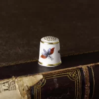 Винтажный английский напёрсток Royal Crown Derby The Moth Thimble Мотылёк