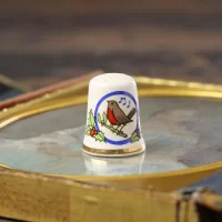 Винтажный фарфоровый напёрсток Mason's Рождественские подарки