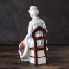 Винтажная фарфоровая статуэтка Англия Royal Doulton 2814 Eventide Бабушка с лоскутным одеялом
