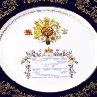 Винтажная английская тарелка Фарфор Бракосочетание принца Чарльза и Дианы Aynsley Married 19th Juli 1981 Prince of Wales to the Lady Diana