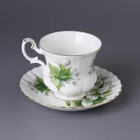 Винтажная английская кофейная пара Royal Albert Trillium Триллиум Чашка и блюдце