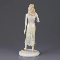 Винтажная фарфоровая статуэтка Девушка Дама Англия Coalport Birthstone Collection October Opal