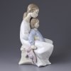 Винтажная фарфоровая статуэтка Испания Lladro NAO 1429 Moment with Mommy Мама с дочкой