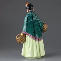 Винтажная фарфоровая статуэтка Бабушка Продавщица апельсинов Англия Royal Doulton Orange Lady