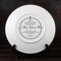 Тарелка винтажная декоративная настенная Фарфор Англия Розы Цветы Royal Worcester La Reine Victoria Roses
