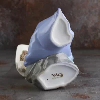 Винтажная фарфоровая статуэтка Испания Lladro NAO Listening to the Bird's Songs Девушка с птицей
