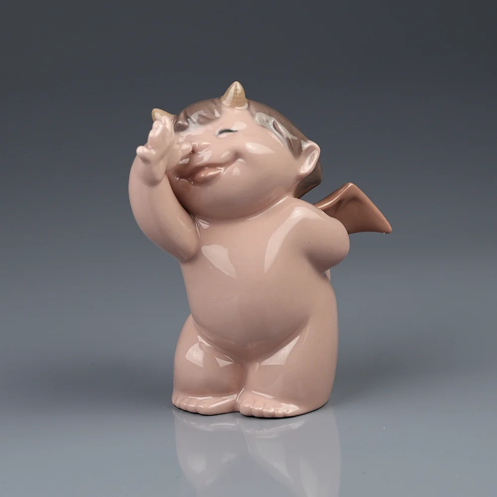 Винтажная фарфоровая статуэтка Чертёнок с крыльями и рожками NAO Wicked Cheeky Cherub