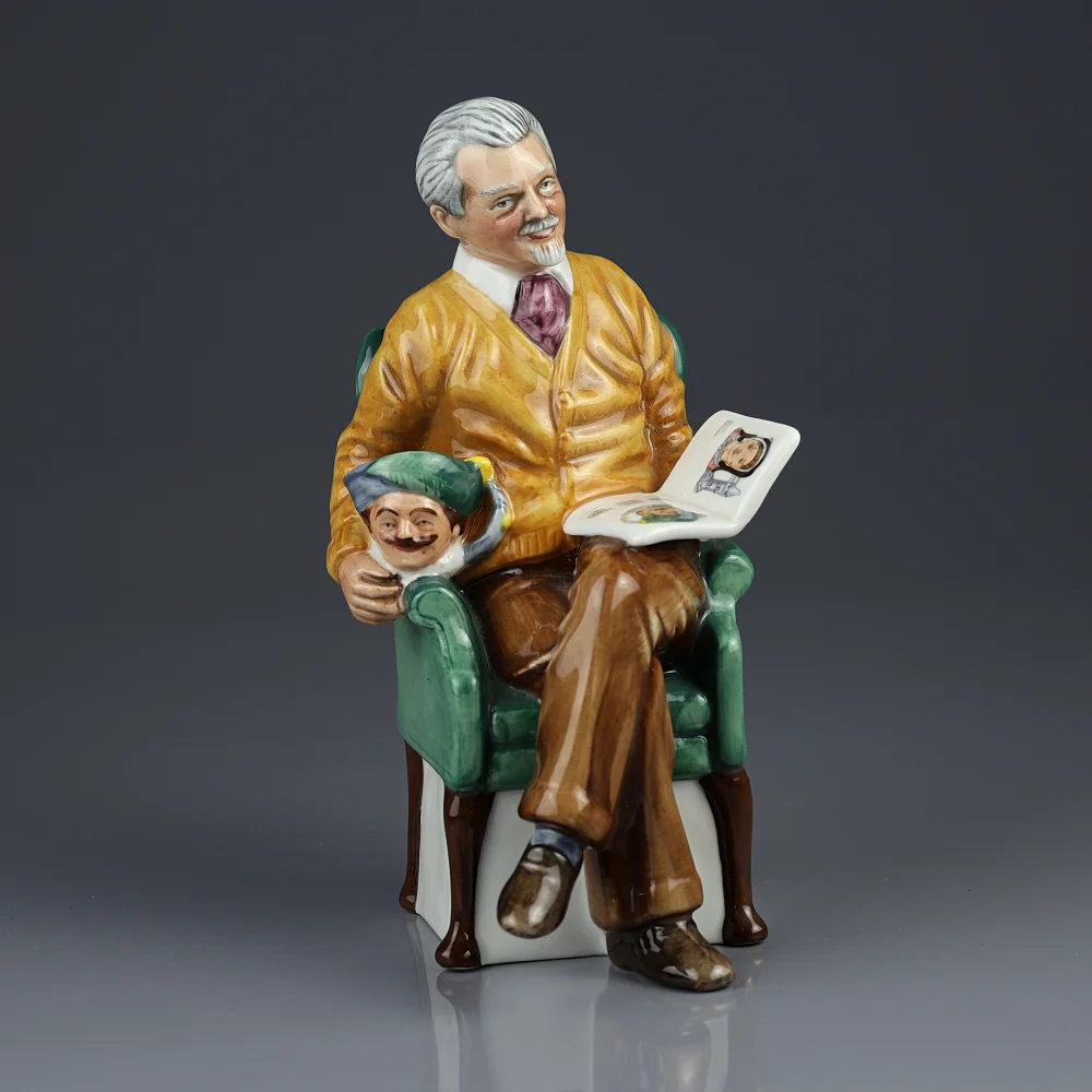 Винтажная английская фарфоровая статуэтка Коллекционер Royal Doulton HN 2945 Pride and Joy