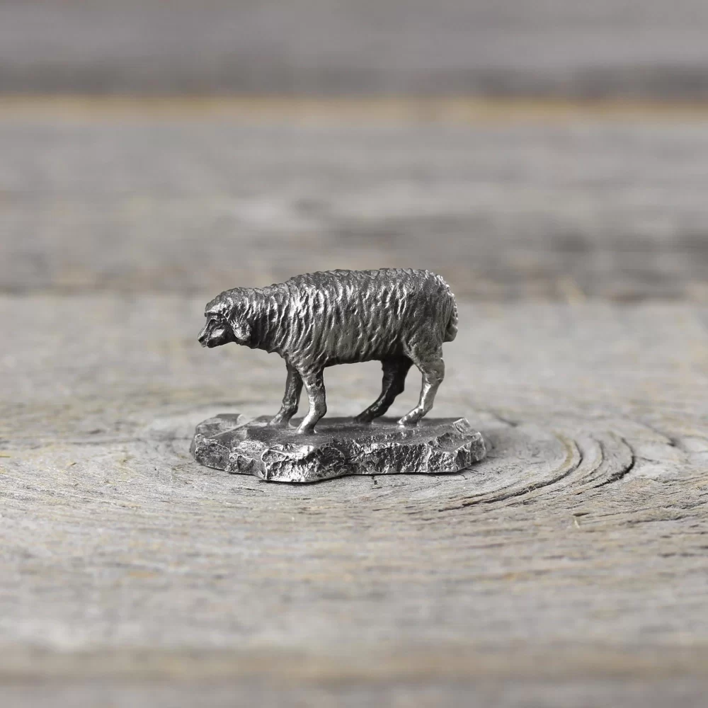 Винтажная оловянная фигурка овцы Fine Pewter