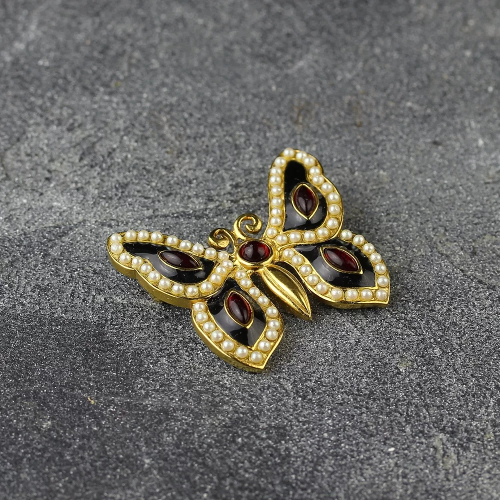 Винтажная брошь Monet Jewelry Бабочка