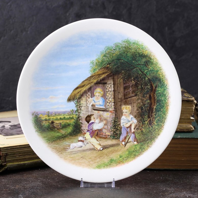 Антикварная английская тарелка с ручной росписью и подписью автора Дети и злая собака