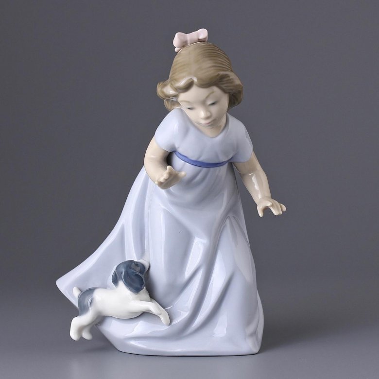 Винтажная фарфоровая статуэтка Испания Lladro NAO Girl Running With Puppy Девочка со щенком