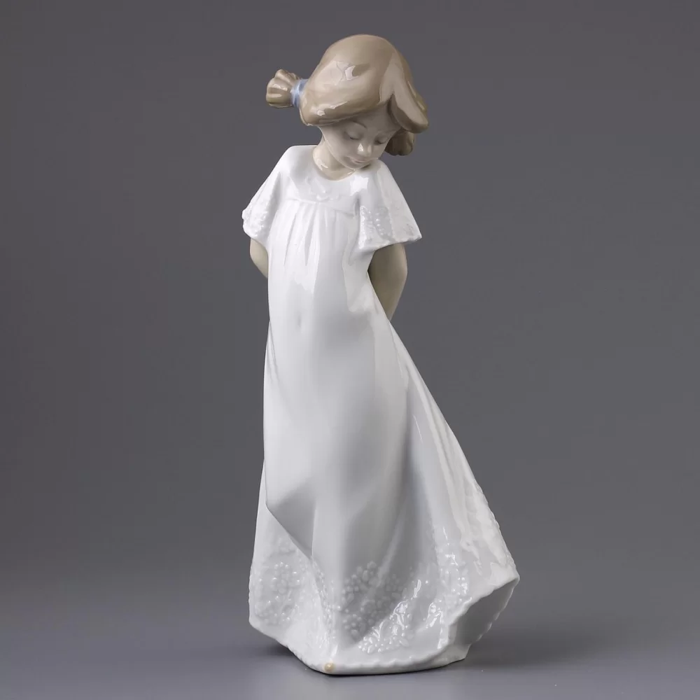 Винтажная фарфоровая статуэтка Испания Lladro NAO 1109 So Shy Застенчивая