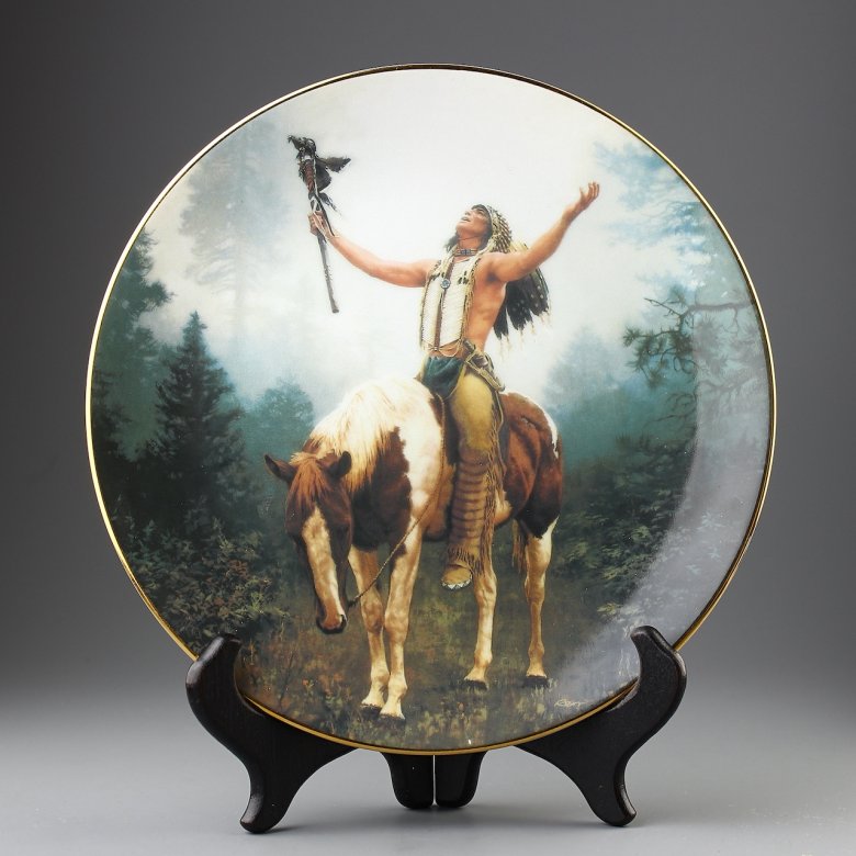 Тарелка винтажная декоративная настенная Фарфор Индеец на лошади Hamilton Collection Mystic Warriors Deliverance