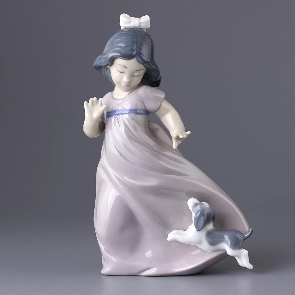 Винтажная фарфоровая статуэтка Испания Lladro NAO Girl Followed by Puppy Девочка со щенком