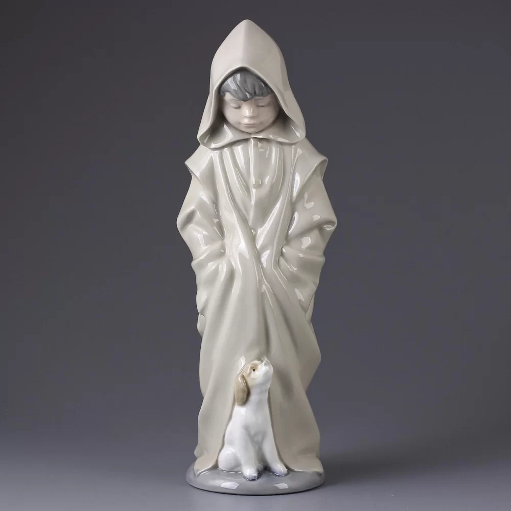 Винтажная фарфоровая статуэтка Испания Lladro NAO Boy With Hood Мальчик в плаще со щенком