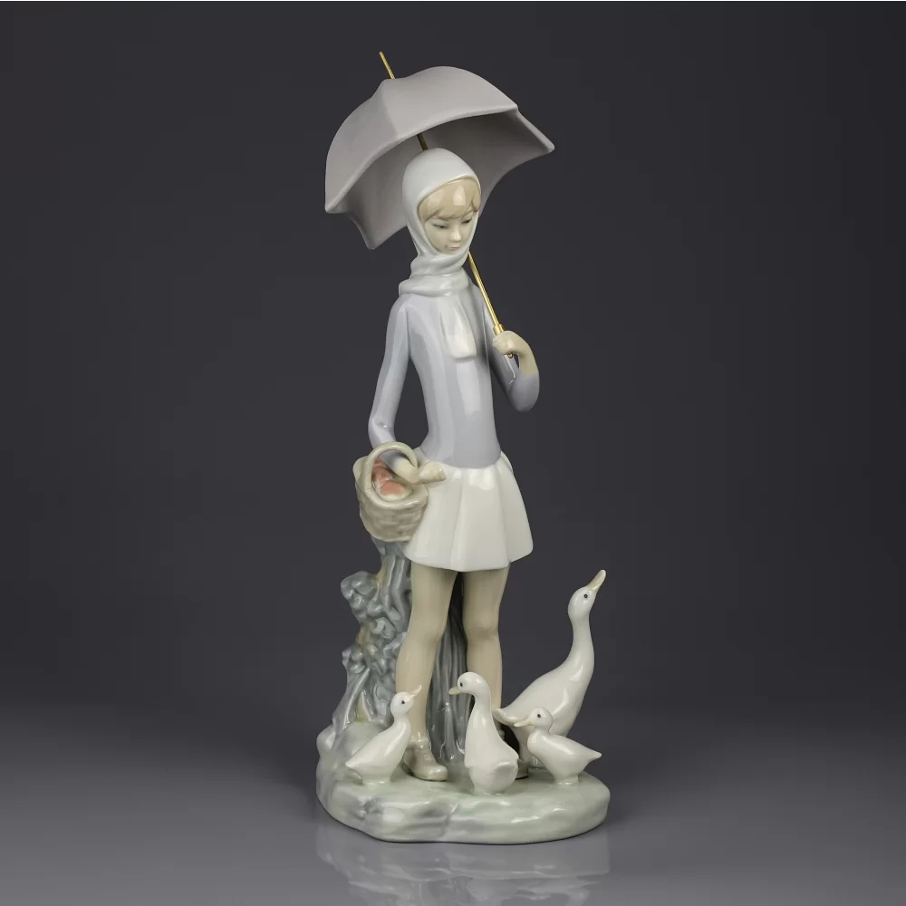 Винтажная фарфоровая статуэтка Испания Lladro Girl With Umbrella Девочка с зонтом Утки