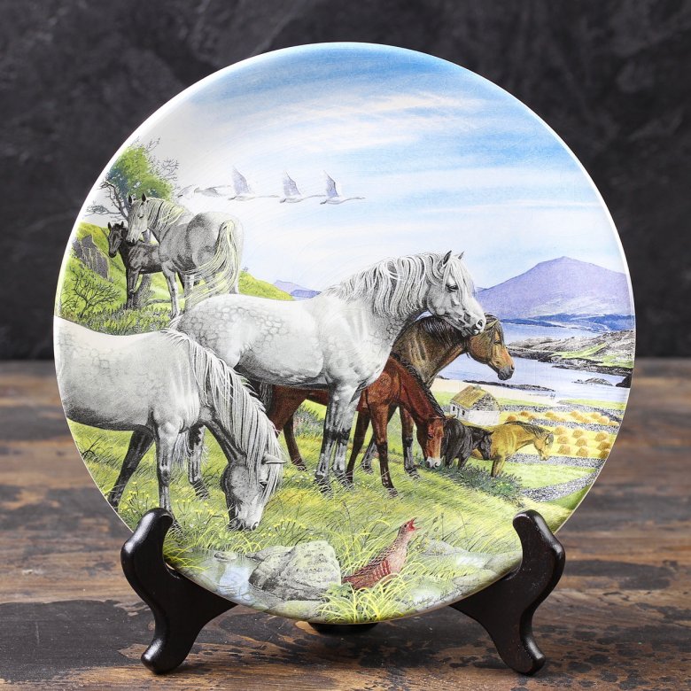 Тарелка винтажная декоративная настенная Англия Коннемарские пони Davenport Britain's Wild Ponies Connemara Ponies
