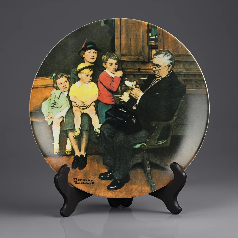 Тарелка винтажная декоративная настенная Фарфор Семейный доктор Knowles True Rockwell Classic Family Doctor