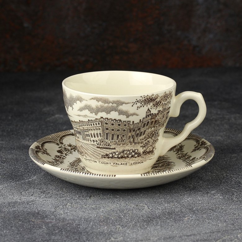 Винтажная чайная пара English Ironstone Tableware Чашка и блюдце
