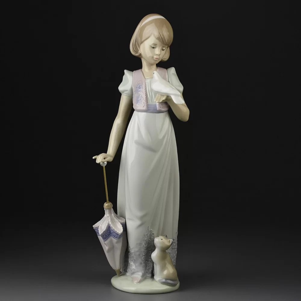 Винтажная фарфоровая статуэтка Испания Lladro 7611 Summer Stroll Девочка с зонтиком, птицей и кошкой