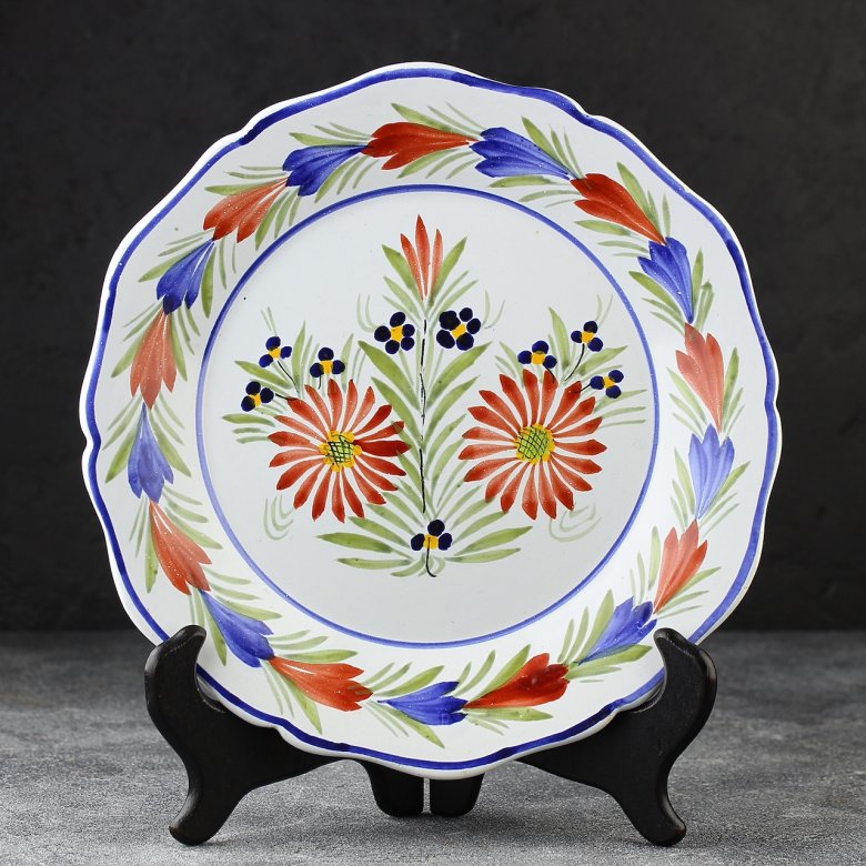 Винтажная декоративная тарелка с цветочным орнаментом Франция Henriot Quimper 23,5 см