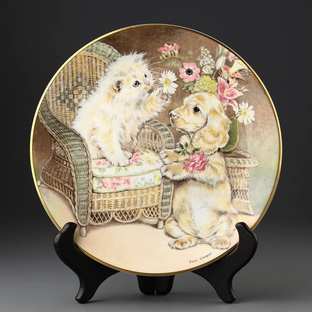 Тарелка винтажная декоративная настенная Фарфор Англия Щенок и котёнок Royal Worcester Just Good Friends Puppy Love