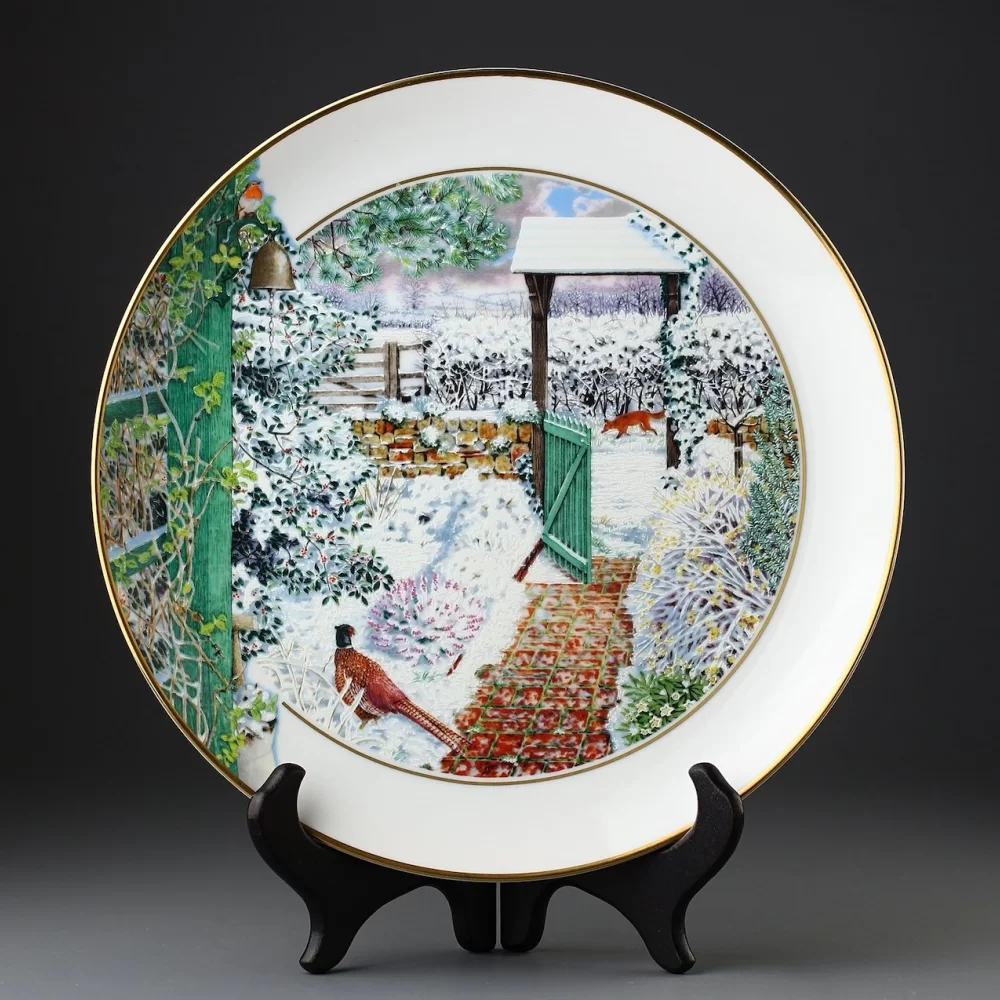 Тарелка винтажная декоративная настенная Фарфор Сад в январе Franklin Porcelain Garden Year Collection January David Hurrell