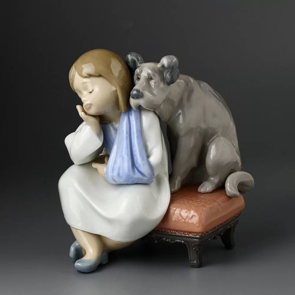 Винтажная фарфоровая статуэтка Девочка и собака Lladro 5706 We Can't Play