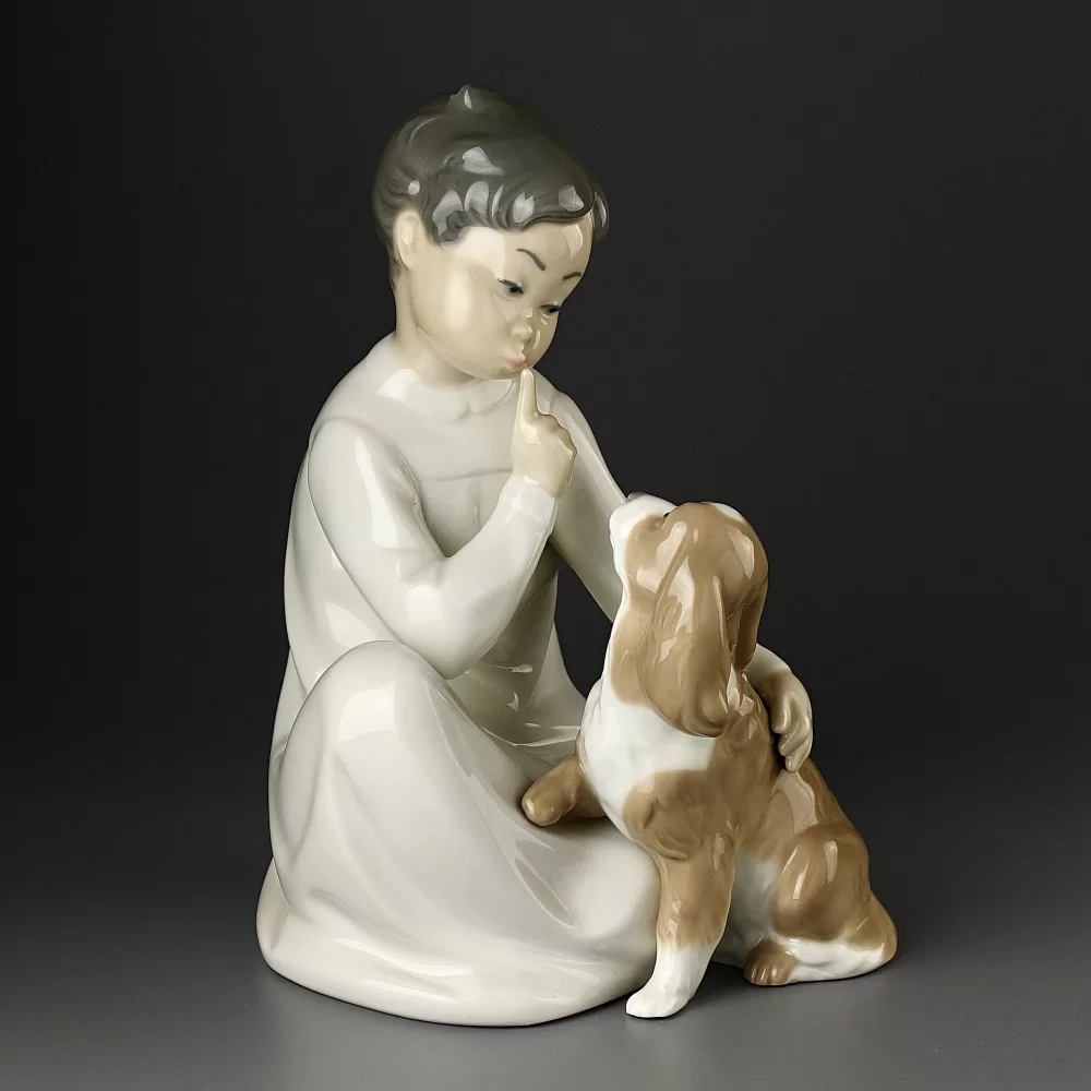 Винтажная фарфоровая статуэтка Мальчик с собакой Lladro 4522 Boy with Dog