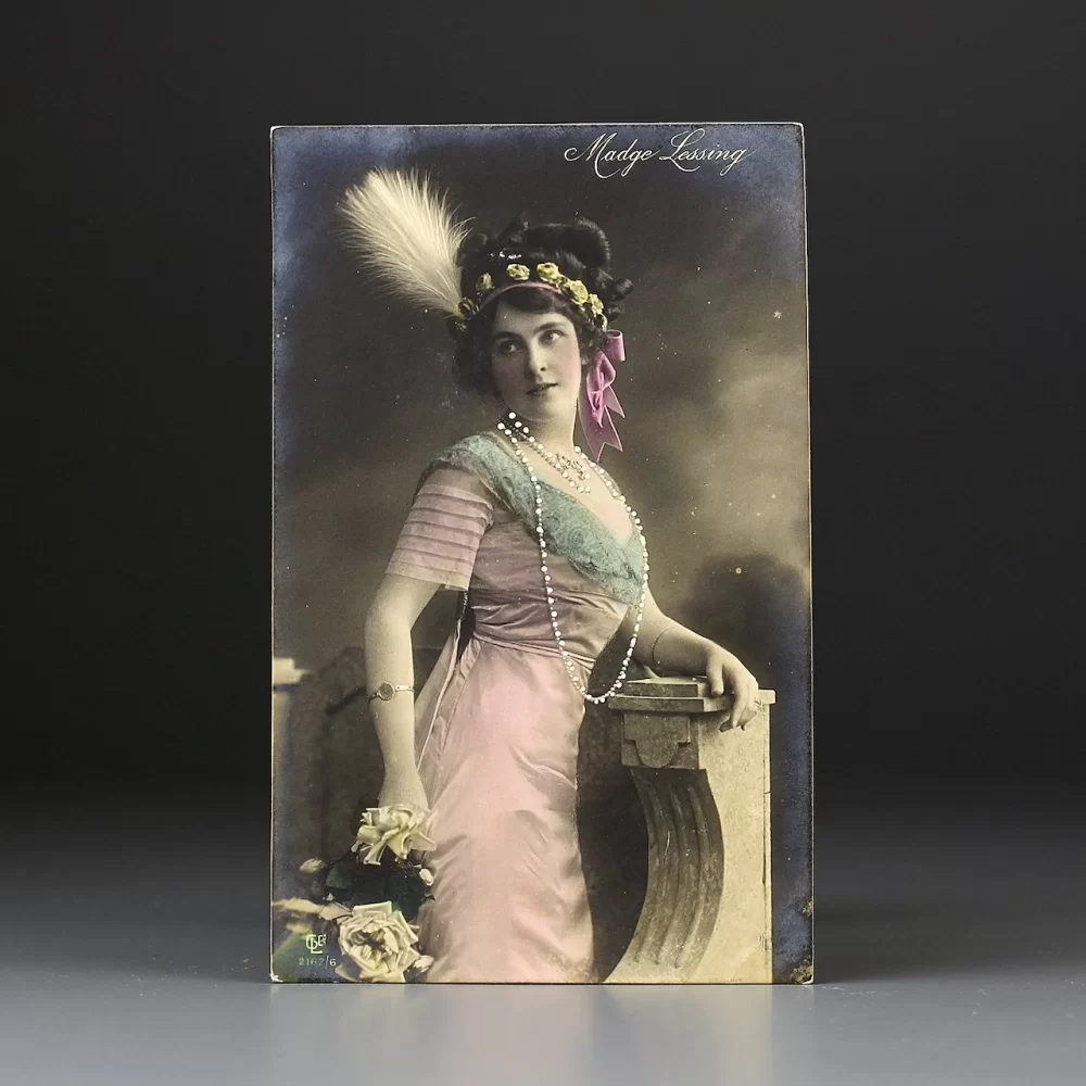 Антикварная почтовая открытка "Madge Lessing" Мэдж Лессинг Gustav Liersch Ser.2162/6