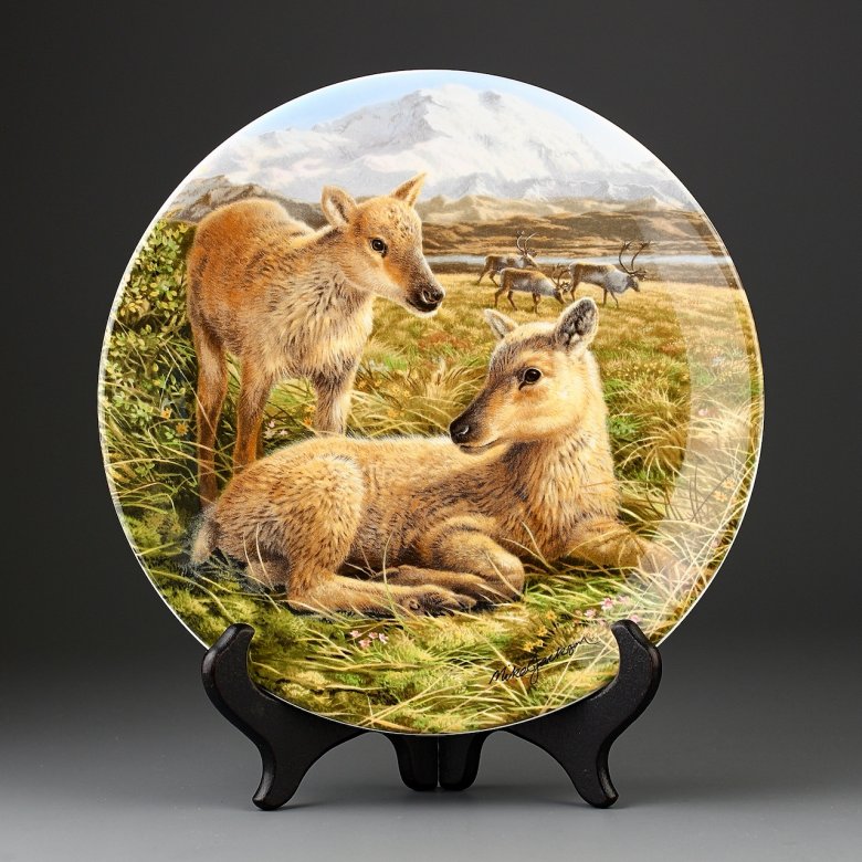 Винтажная декоративная тарелка Royal Grafton "Reindeer Young" Северные олени