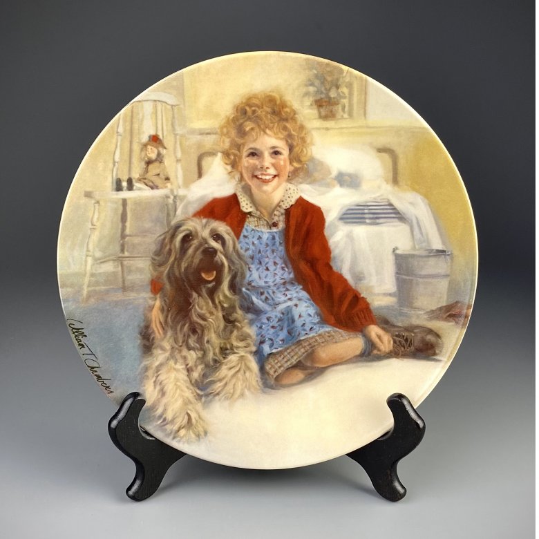 Тарелка винтажная декоративная настенная Фарфор Девочка с собакой Knowles Annie and Sandy