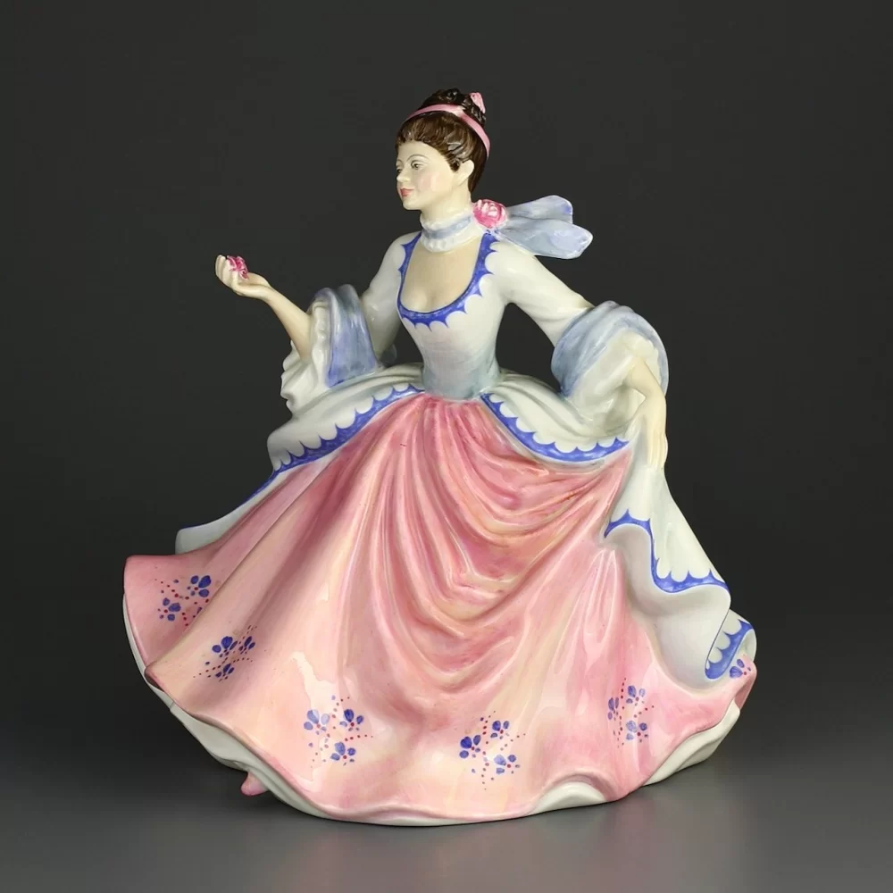 Винтажная фарфоровая статуэтка Девушка Ребекка Англия Royal Doulton 2805 Rebecca