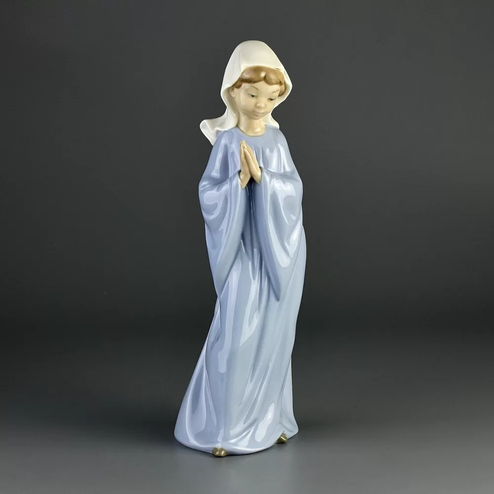 Винтажная фарфоровая статуэтка Девочка молится Lladro NAO Girl Praying