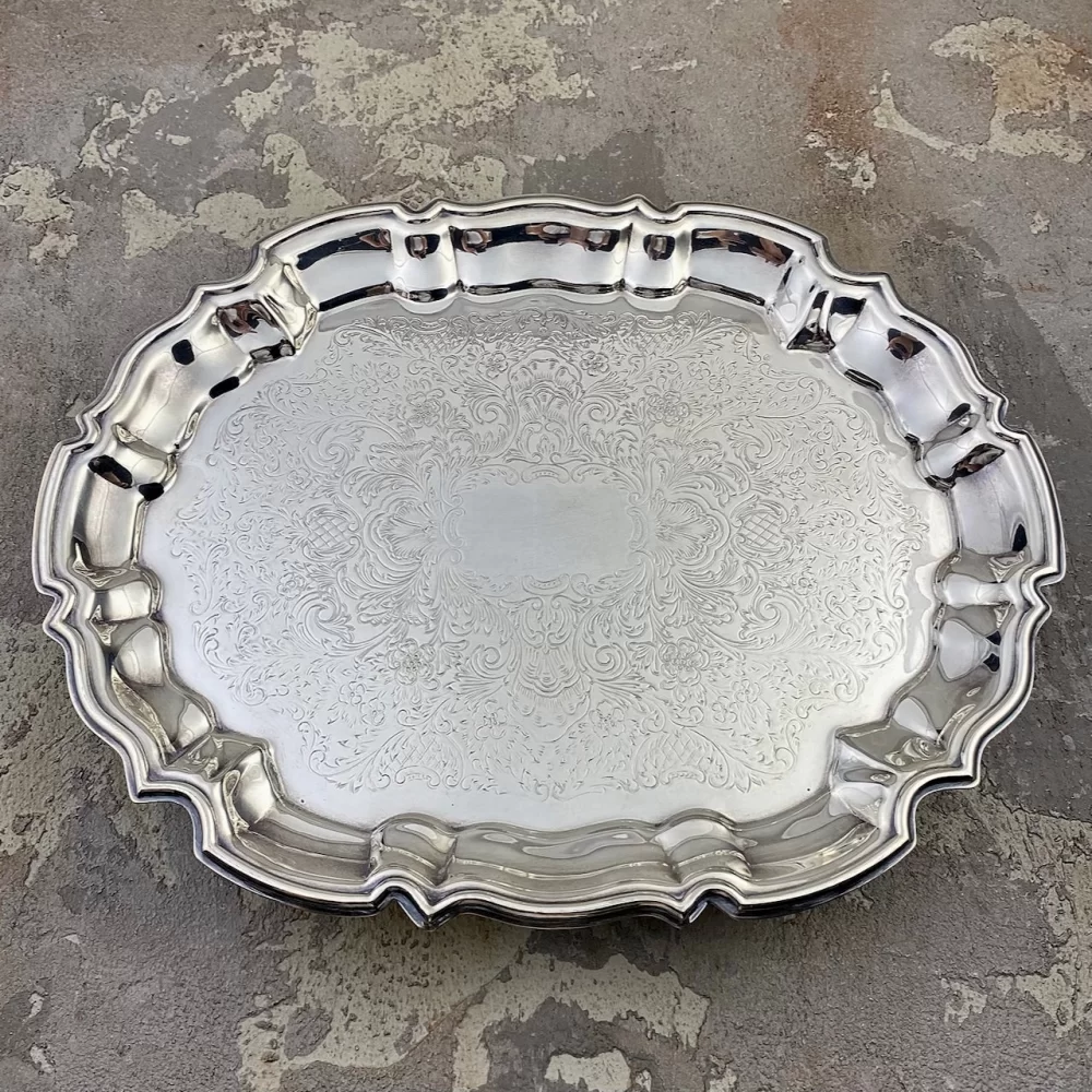 Винтажный поднос на ножках с серебряным покрытием Leonard Silver Manufacturing Company