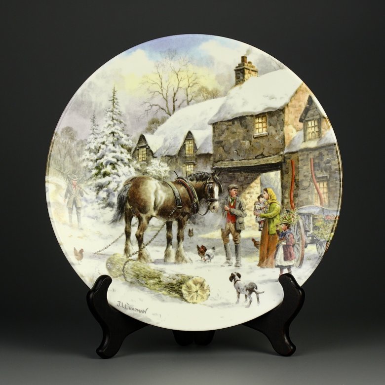 Тарелка винтажная декоративная настенная Фарфор Англия Лошадь Собака Рождество Royal Doulton Julе Log Christmas Village