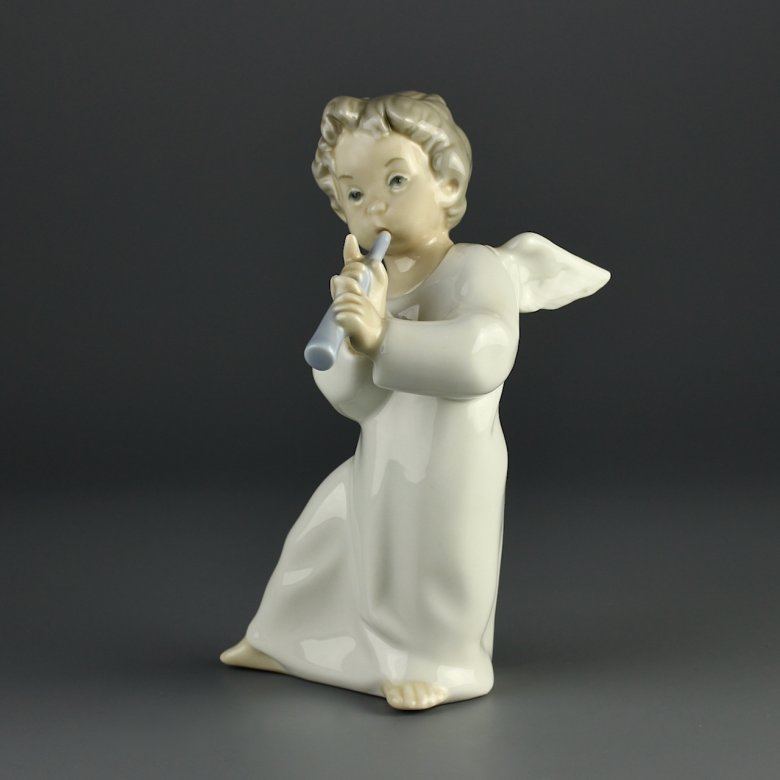 Винтажная фарфоровая статуэтка Ангел с флейтой Испания Lladro 4540 Angel with Flute