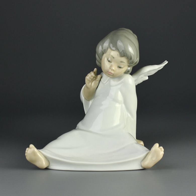 Винтажная фарфоровая статуэтка Задумчивый ангел Испания Lladro 4962 Angel Wondering